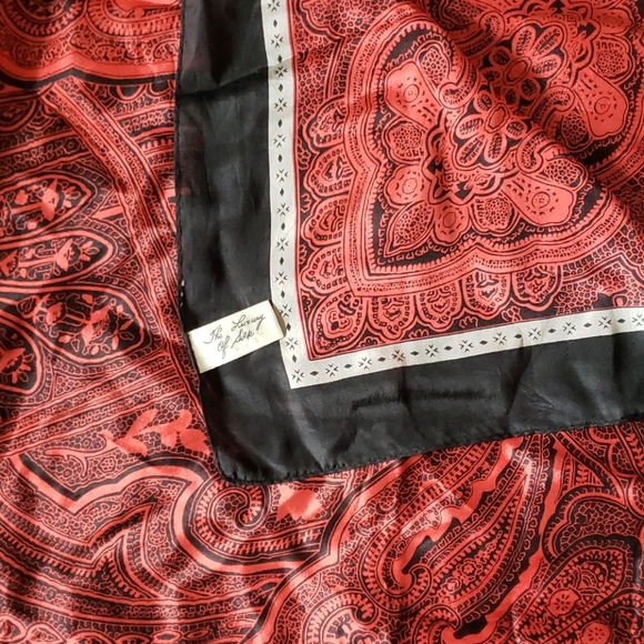 2/20 Vintage Silk Scarf - Picture 3 of 6